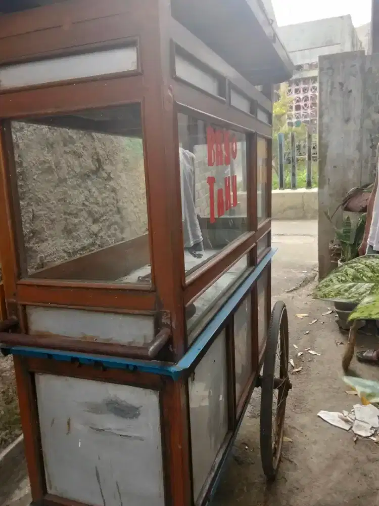 Roda dagangan  masih layak