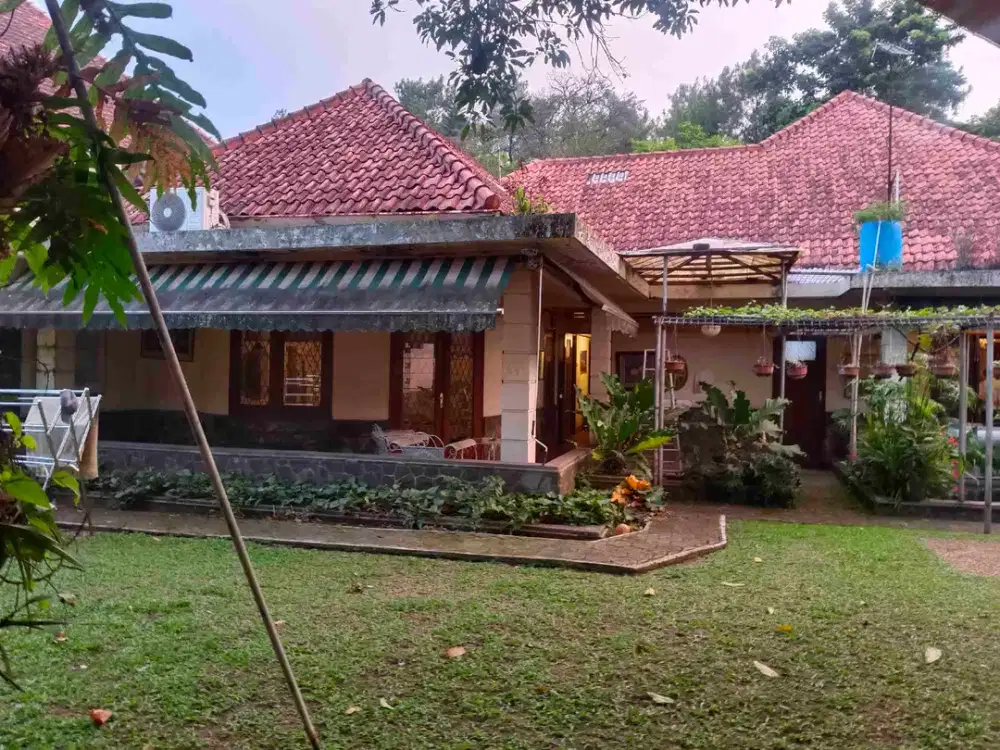 Dijual Rumah Citarum, Ciliwung, Cisangkuy  Dekat Gedung Sate