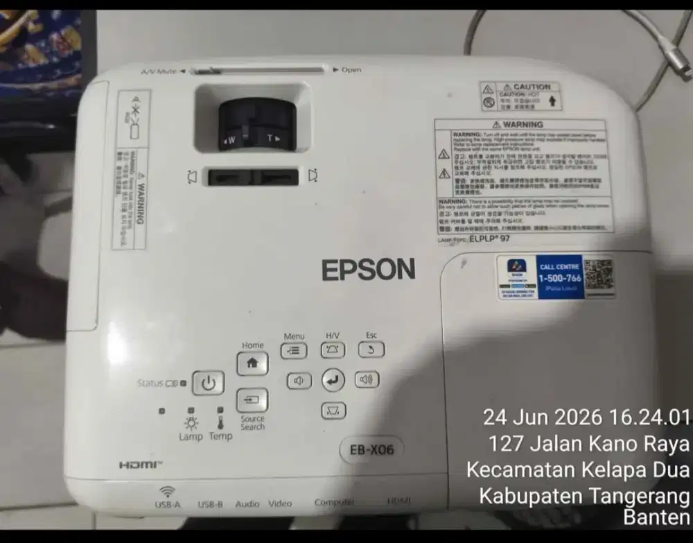 Proyektor epson EB X06