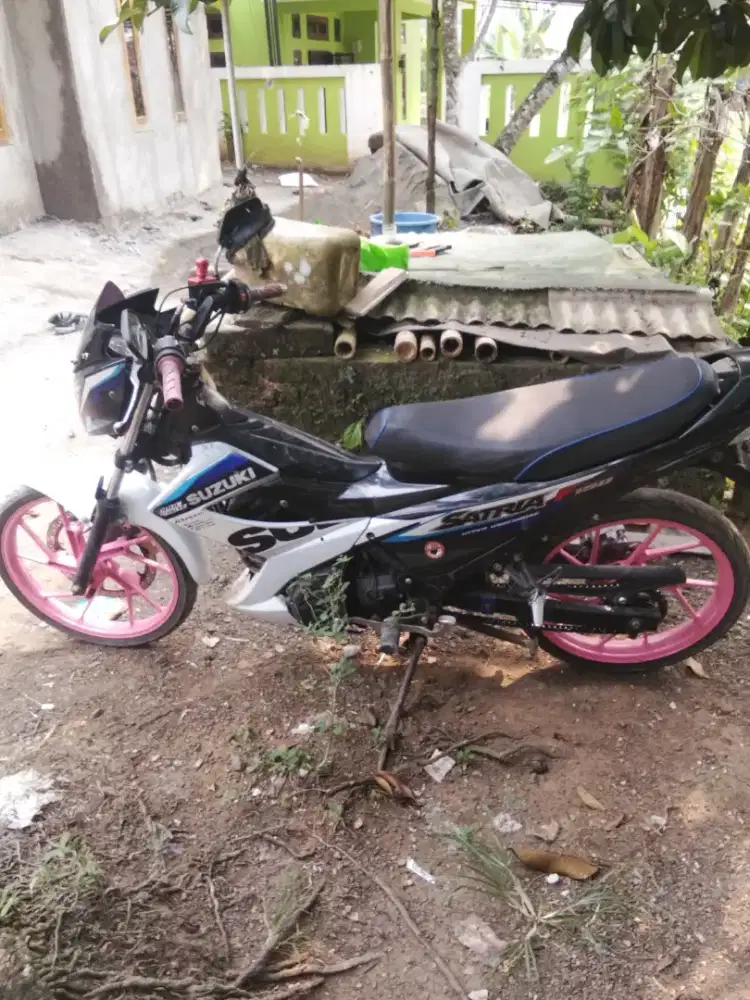Jual motor satria tahun 2014 no minus