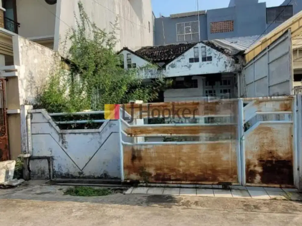 Rumah Jalan Lebar di Janur Hijau, Kelapa Gading, Jakarta Utara