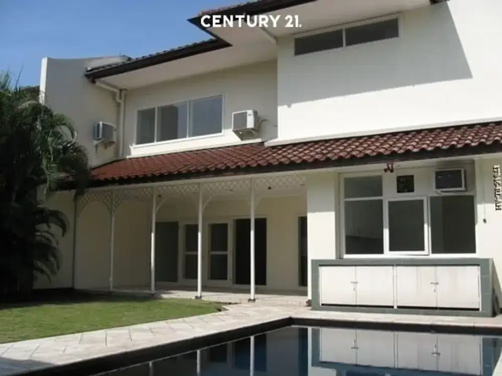 Disewakan Rumah Ada Swimming Pool Di Kebayoran Lama