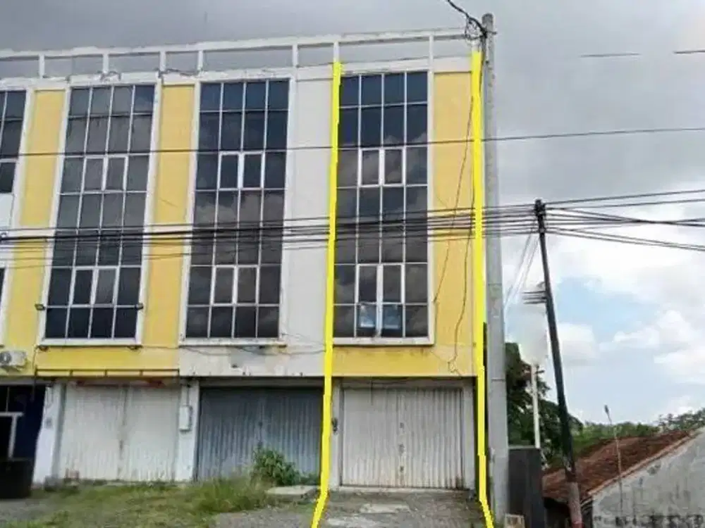Dijual Ruko 3 Lantai Lokasi Strategis di Kompleks Ruko Star Plaza Jl. Gatot Subroto Ungaran