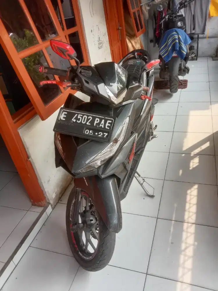 Jual cepat motor Vario 125 CBS ISS tahun 2016