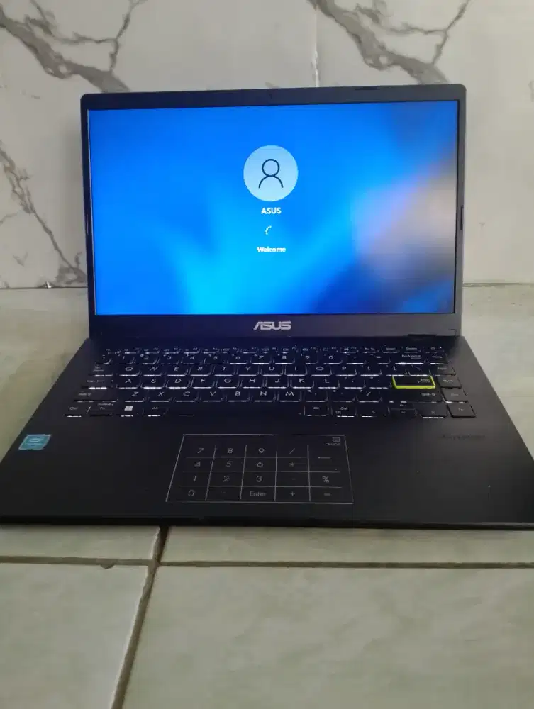 Asus E410M  FULL HD BACKLIGHT