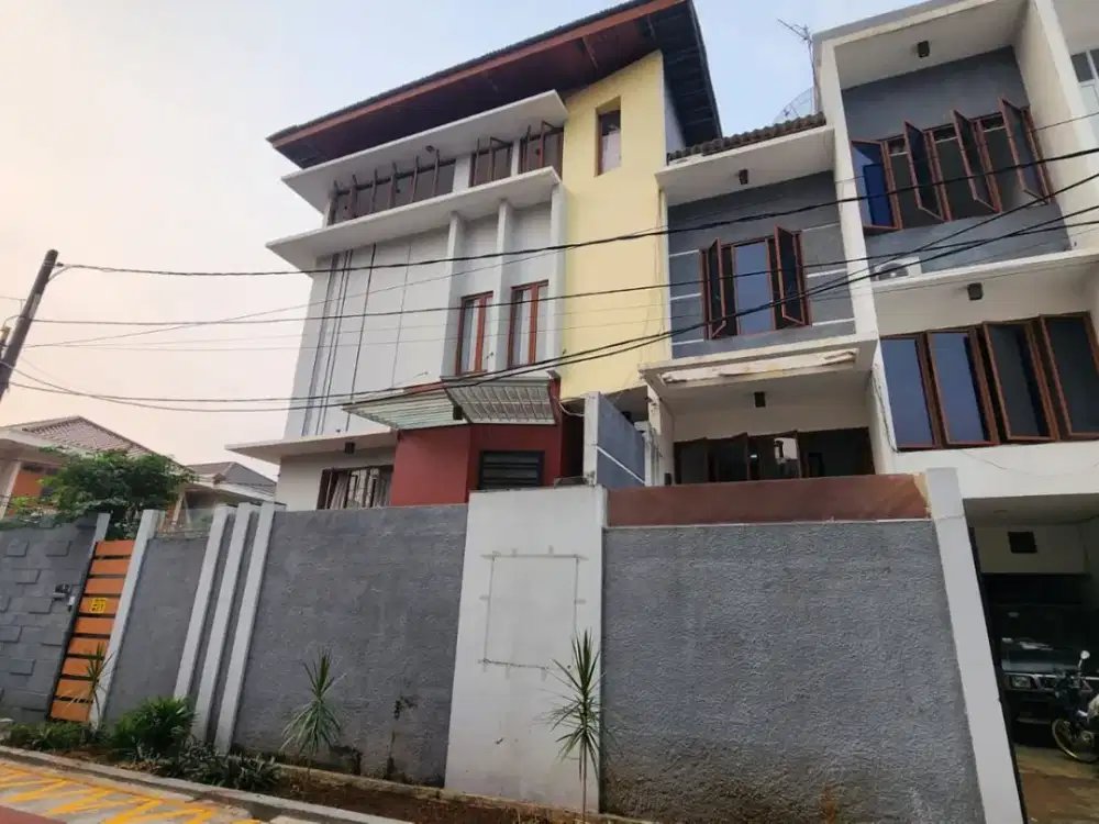 Dijual Rumah Janur Kuning  - Jakarta Utara