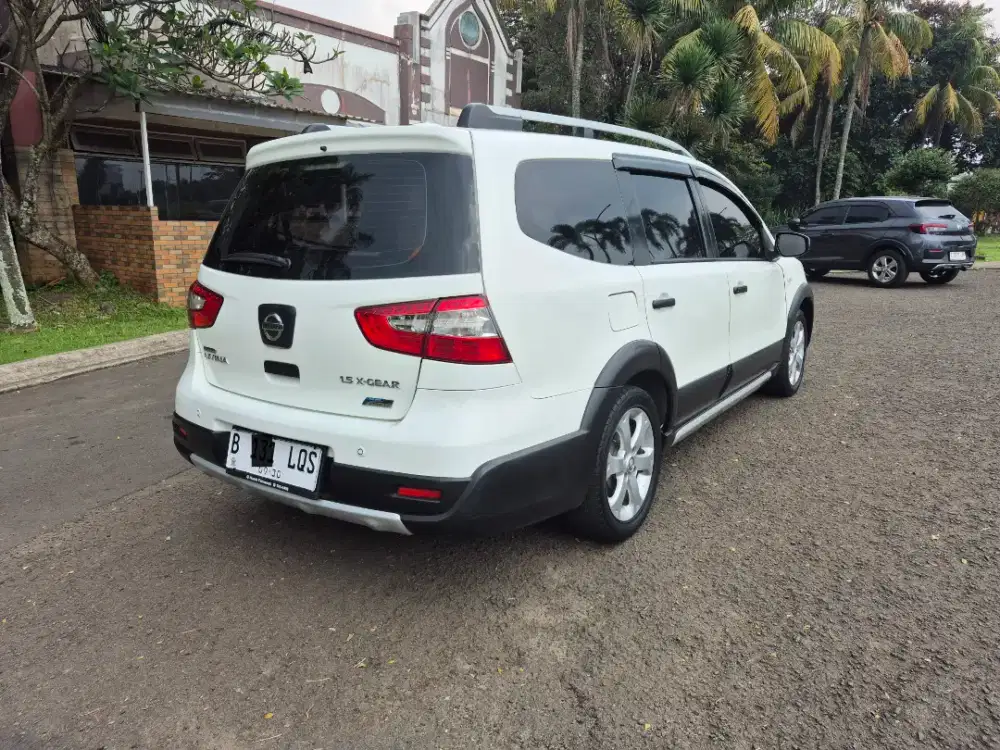 Di jual Grand Livina X Gear long ( 3 baris) type tertinggi