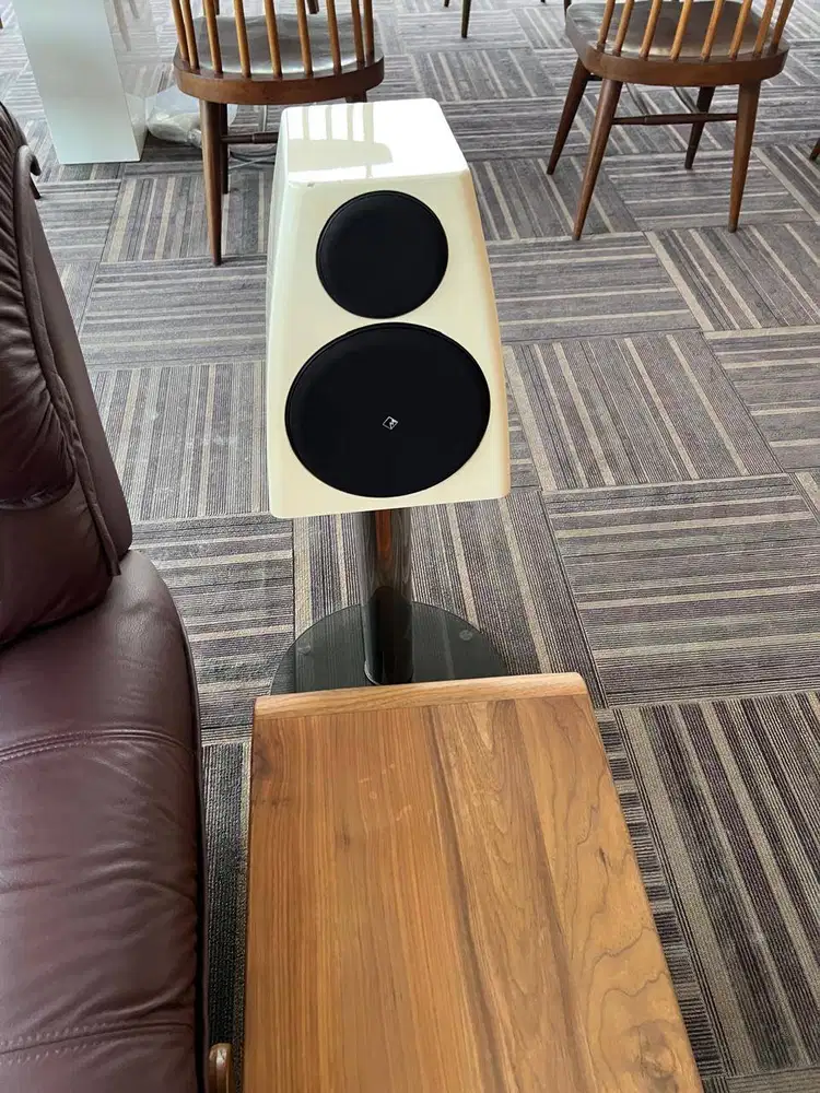 Meridian DSP 3200 Loudspeaker