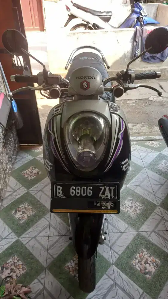 Honda scoopy sporty 2012