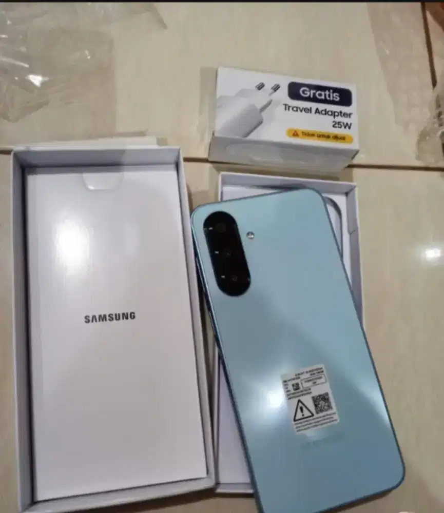 Samsung A17 blue