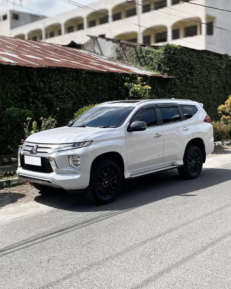 Pajero Sport Dakar 4x2 AT 2022