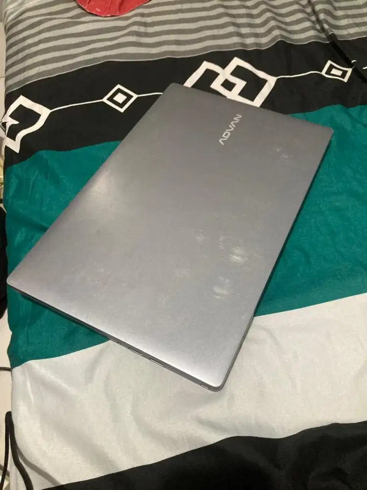 Advan Tbook Celeron N100