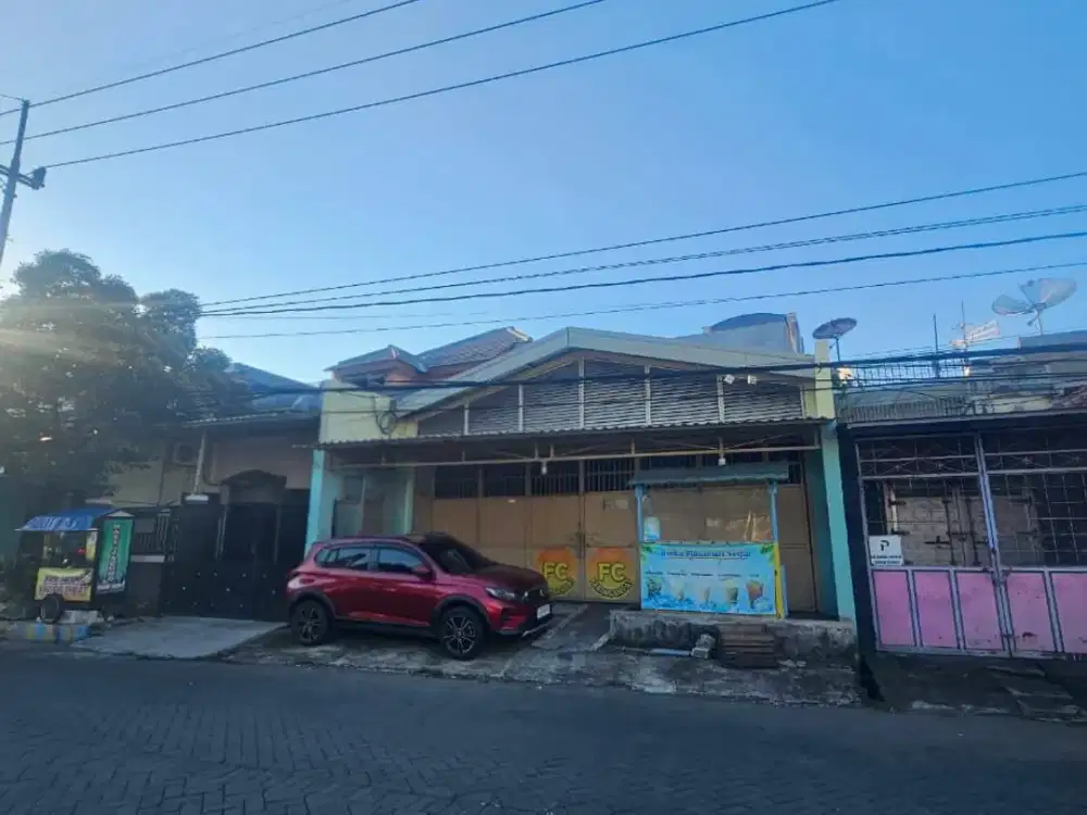 RUMAH DI KARANG EMPAT BESAR*KOMERSIAL AREA• Hadap Selatan