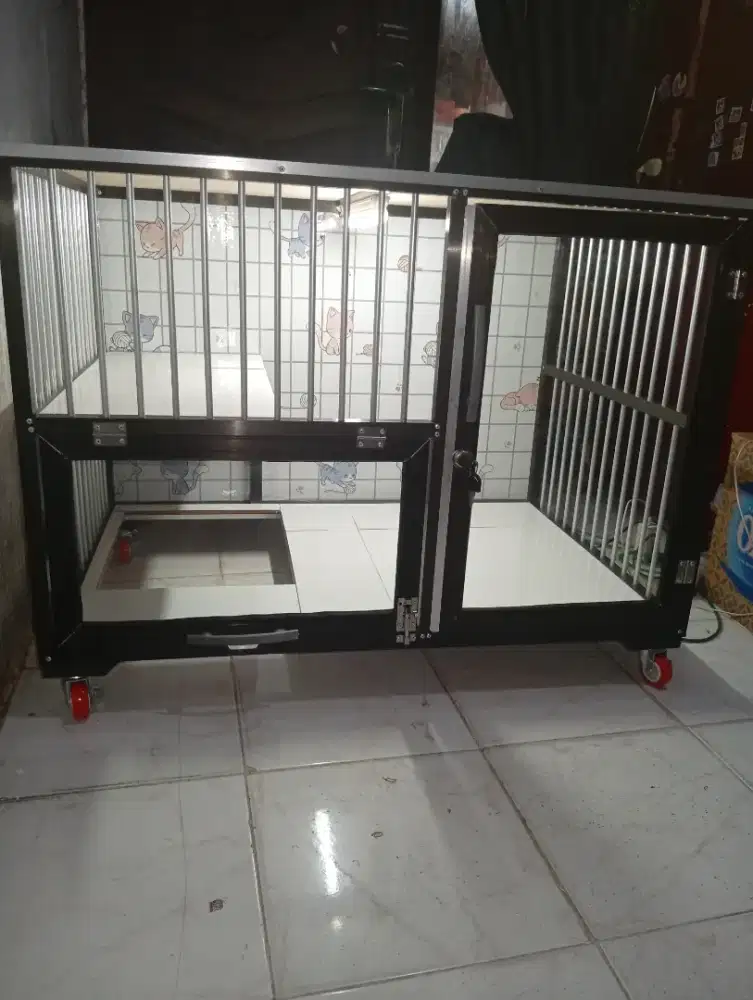 Kandang kucing alumunium brown
