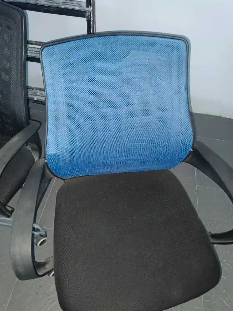 KURSI KANTOR (ADA 20Pcs)