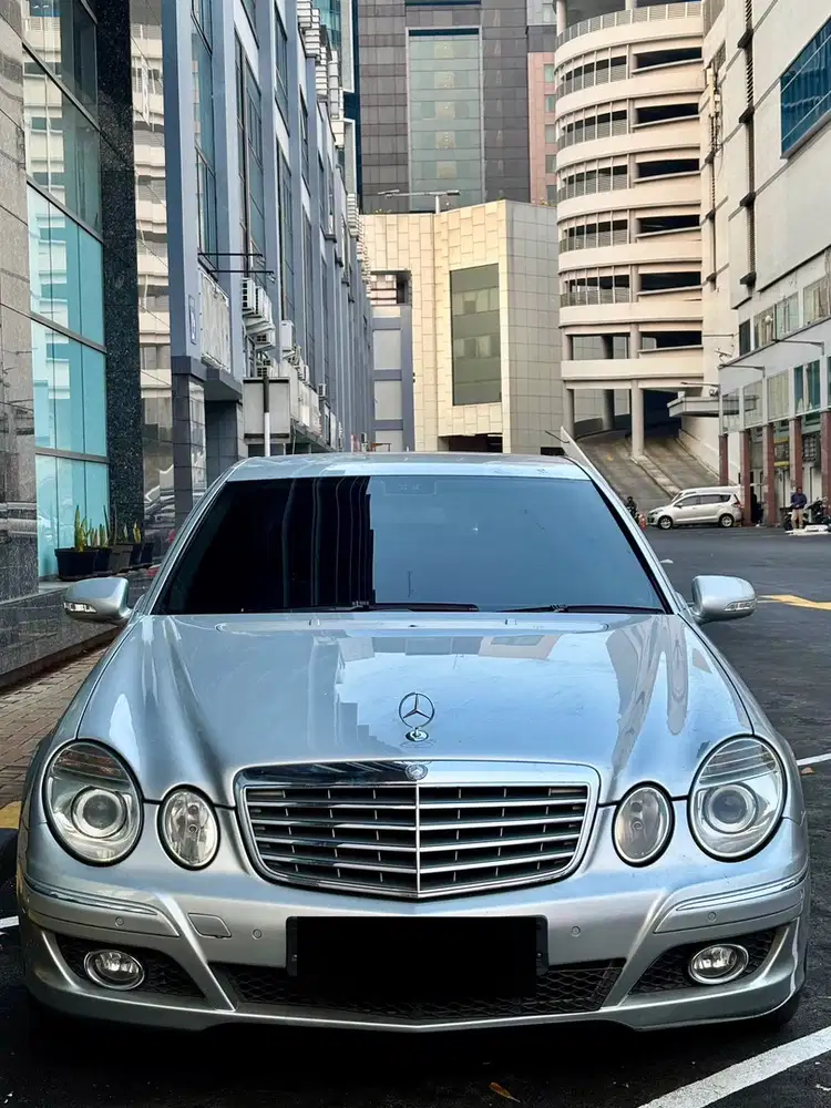Mercedes-Benz E230 2009 Bensin