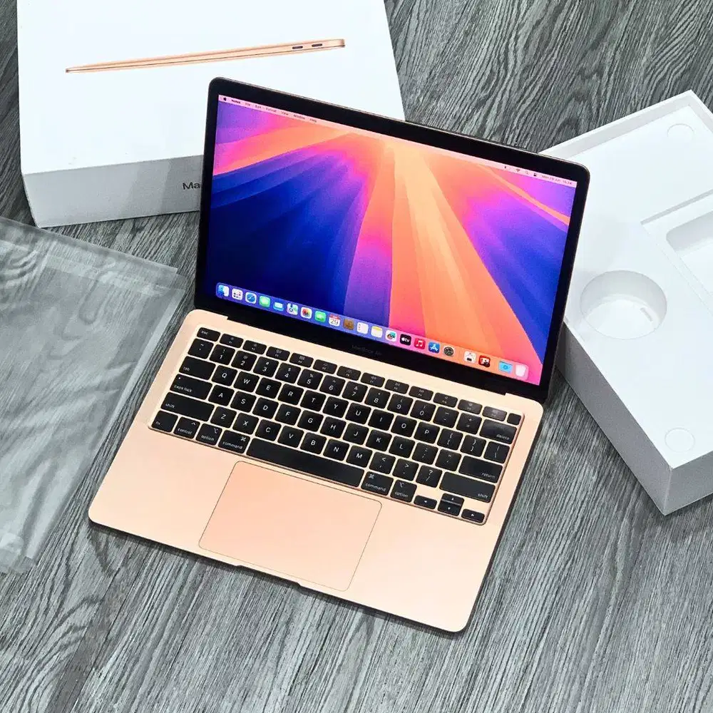 MACBOOK AIR 2020 8GB/256B MURAH FULLSET