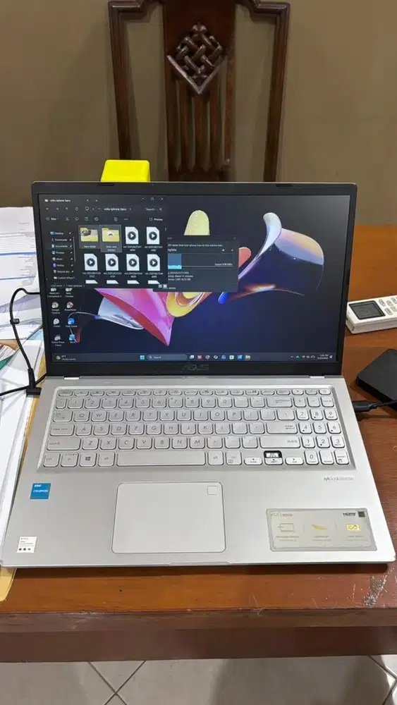Laptop asus A516KA