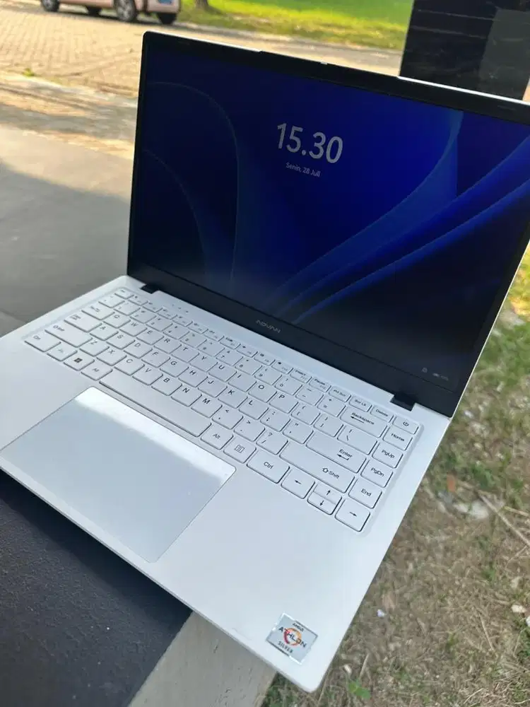 Jual laptop Advan Soulmate X Athlon silver