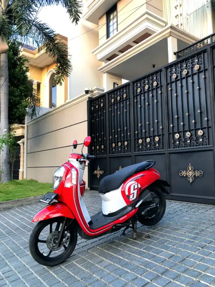 Honda Scoopy Stylis Tahun 2016 Seperti Baru