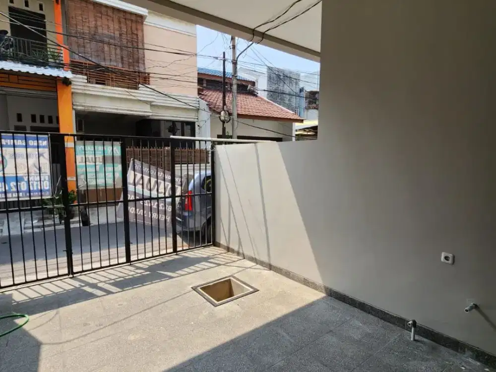 Jual Rumah Tomang 3 Lantai Jakarta barat