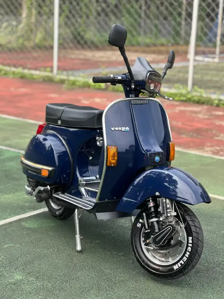 Vespa PX 150 E (Look New PX)