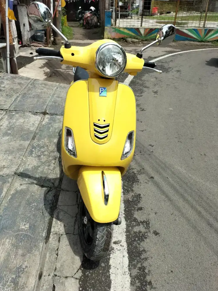 Bismillah dijual Vespa LX 125 iget tahun 2019 Mulus Halus