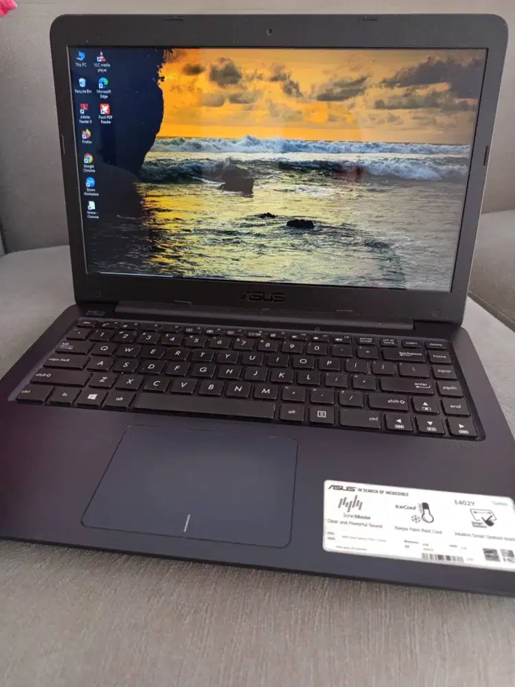 Laptop ASUS E402Y, Second Rasa Baru