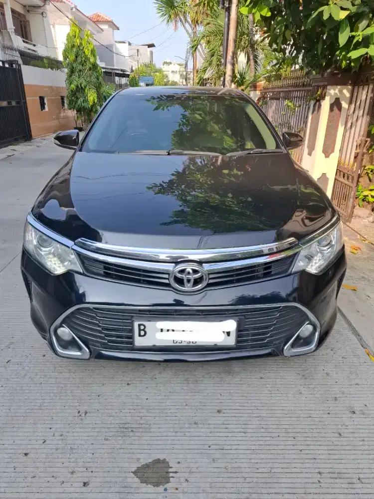 Camry v 2017 hitam