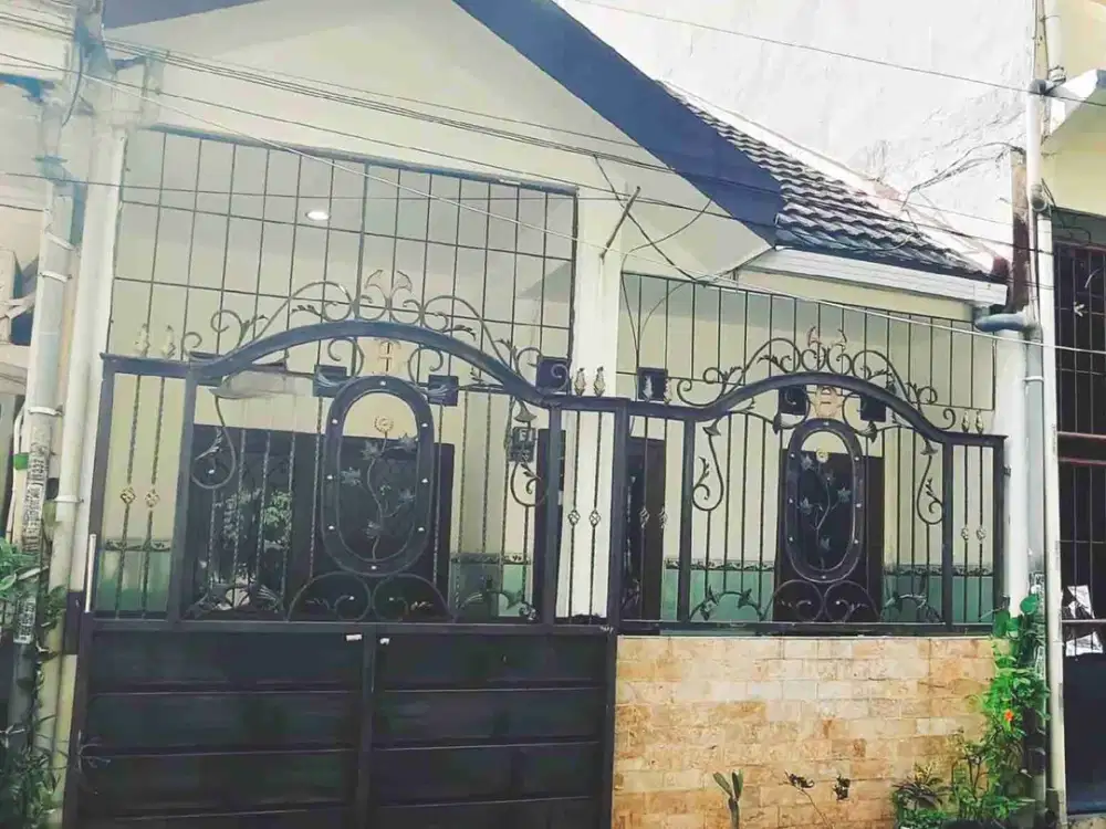 Dijual cepat rumah di Lebak Jaya