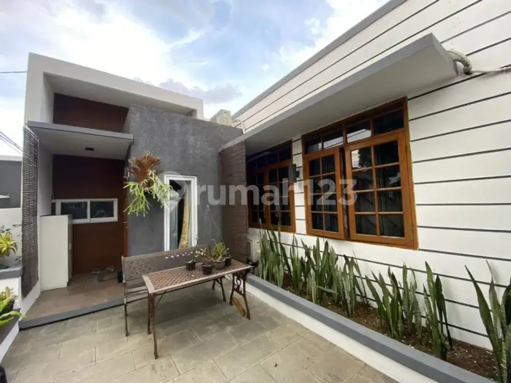 Rumah Griya Mas Dekat Exit Tol Pasteur Bandung Dekat Maranatha