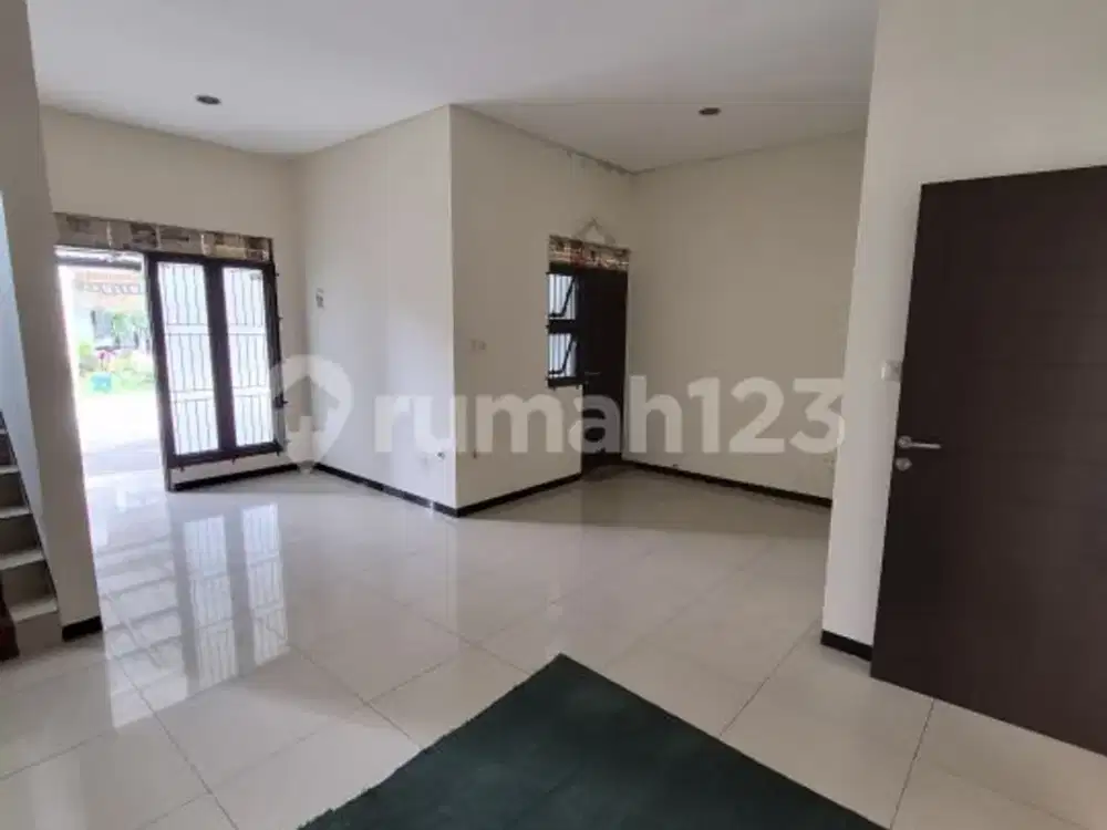 Rumah 2 Lantai Grand Sharon Siap Huni Nyaman Bandung Timur