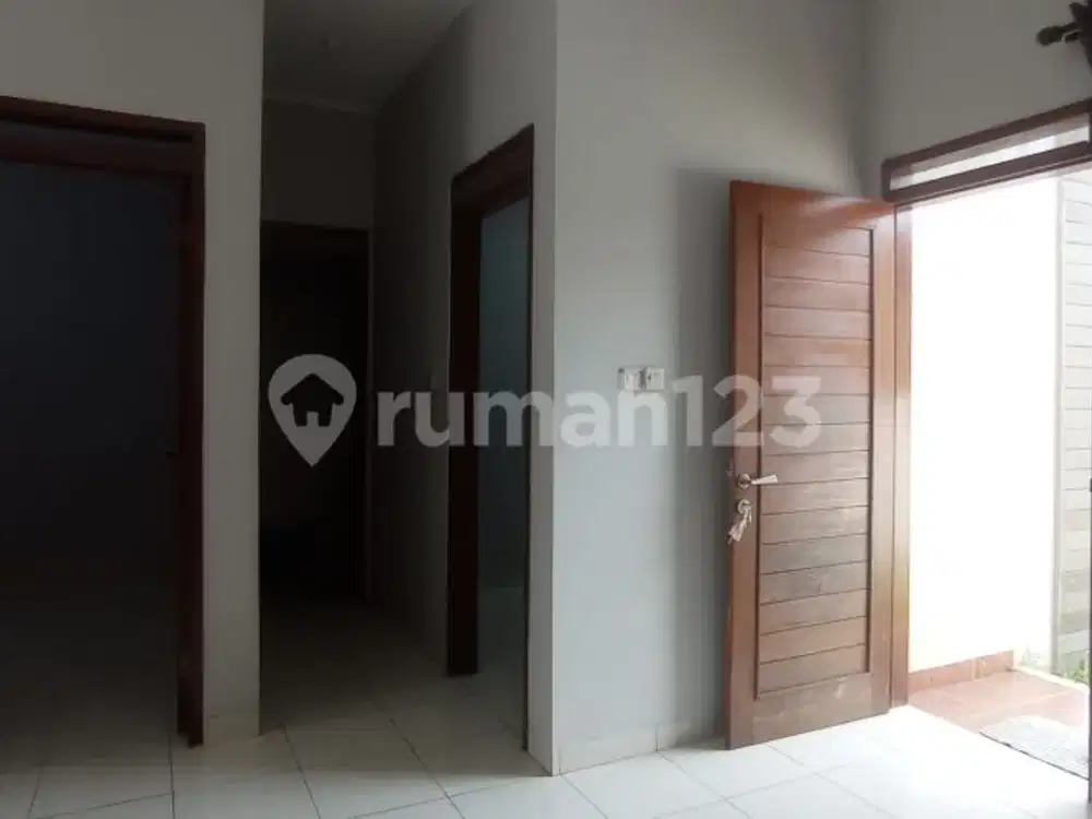Disewakan Rumah Nyaman Bertaman Puri Dago Antapani Dekat Arcamanik