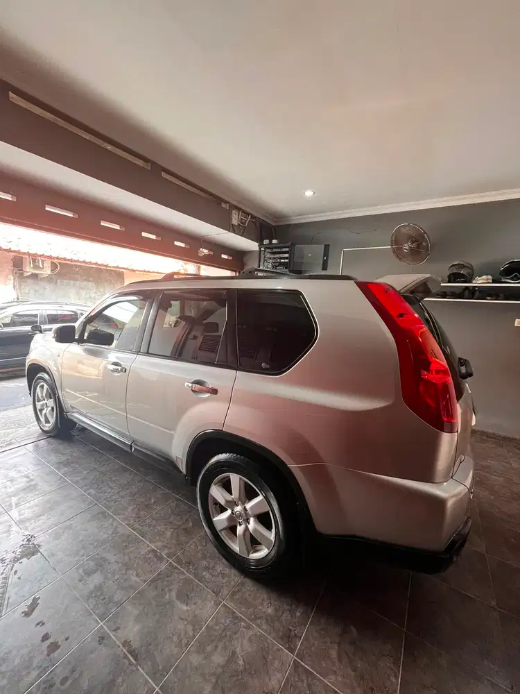 Nissan X-Trail 2010 Bensin