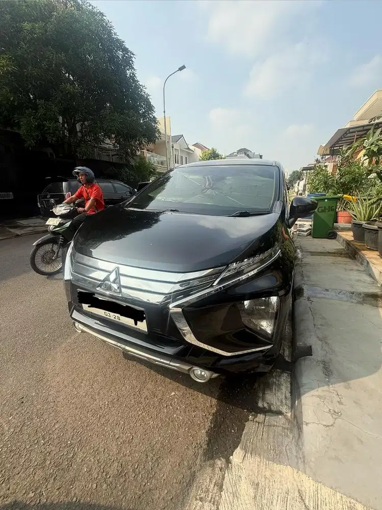 Xpander Sport - 2018 HITAM