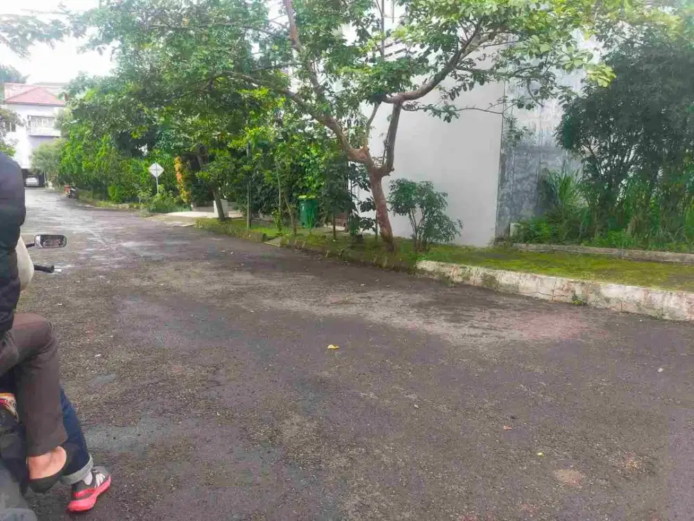 tanah bagus di komplek Cigadung 6 jutaan Dago bandung