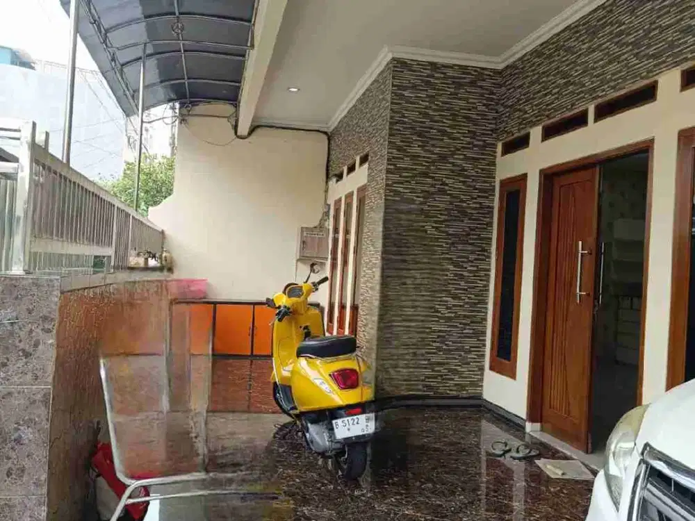 dijual rumah cendrawasih cengkareng