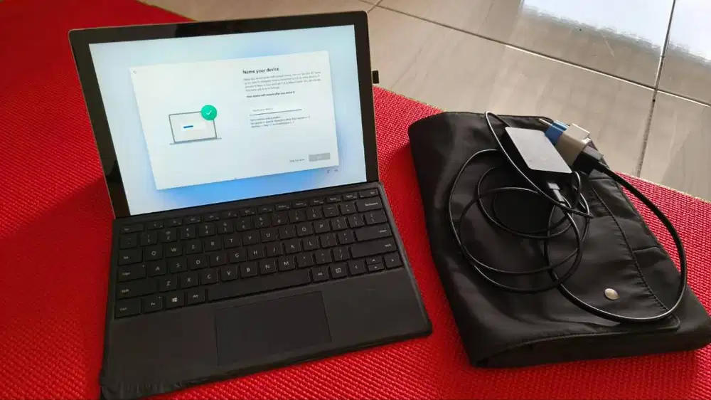 Microsoft Surface Pro 7 i3/4GB/128GB + Type Cover + Charger | mulus