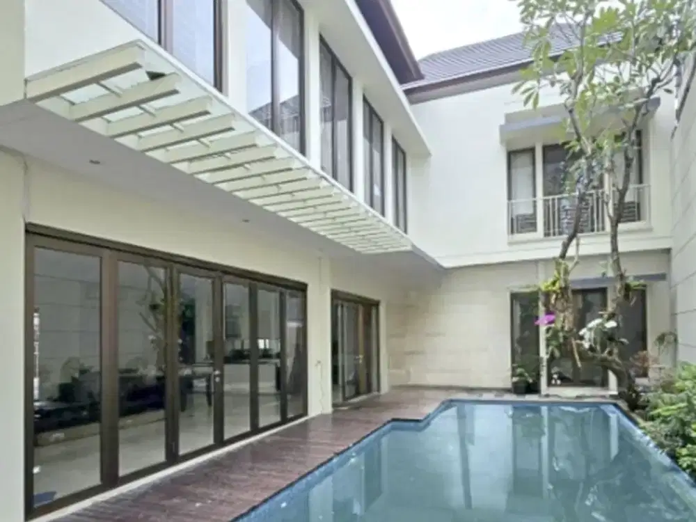 Disewakan Rumah 2 Lantai di Area Senopati/Scbd/Selong Jakarta Selatan Std164