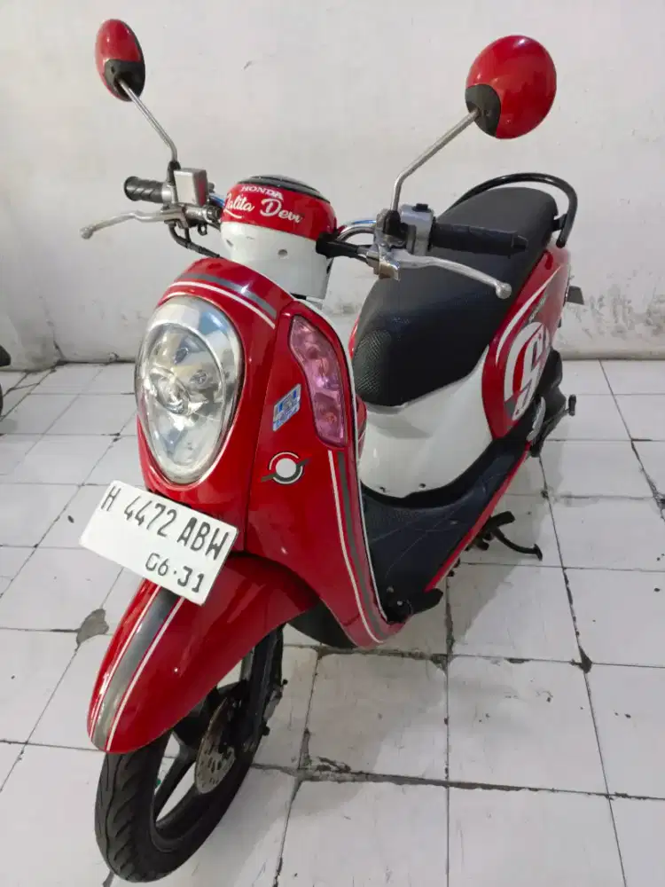 scoopy thn 2016 merah
