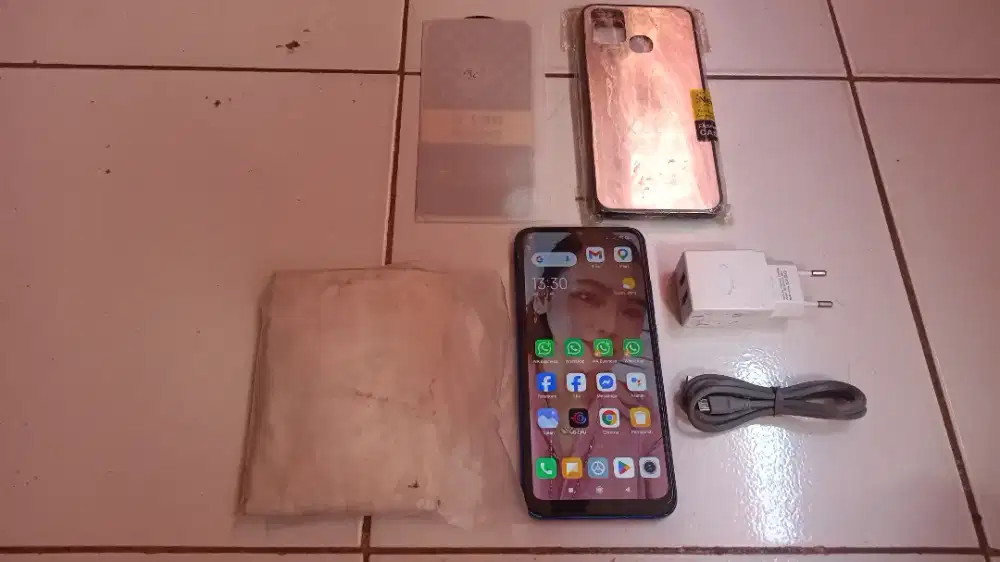 Redmi 9c (2022)
Ram 4gb
Rom 64gb
Blue Dark Edition