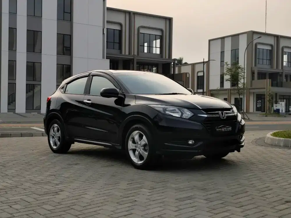 Honda HRV 1.5 E CVT NIK 2015 PAJAK PANJANG SIAP PAKAI TERAWAT MURAH