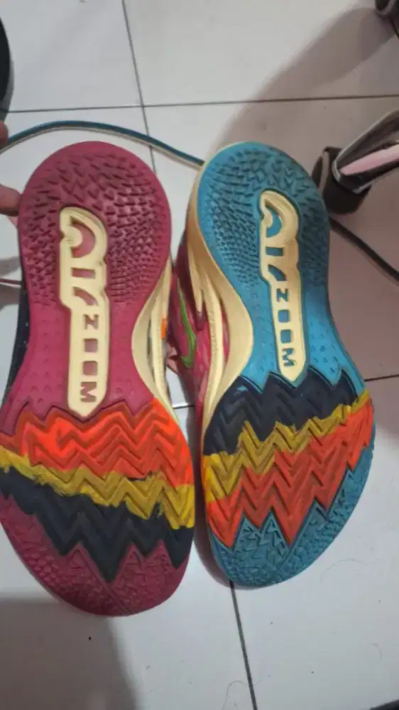 SEPATU BASKET GT CUT 2