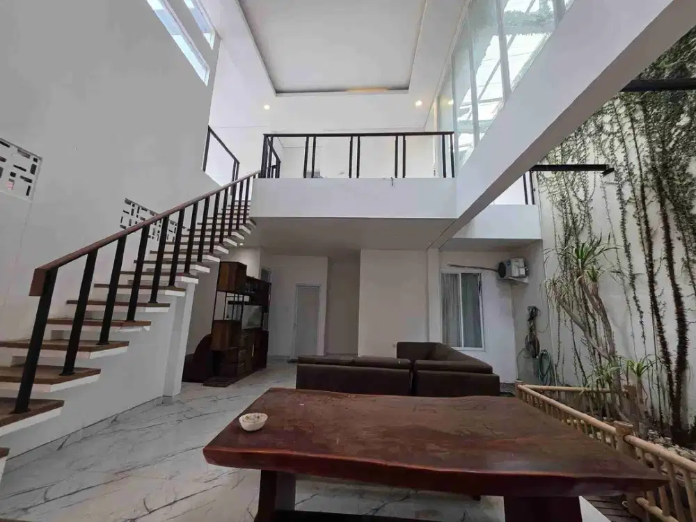 Rumah 2 Lt Bangunan Baru di Jl Sendangsari Utara, Kalicari Pedurungan