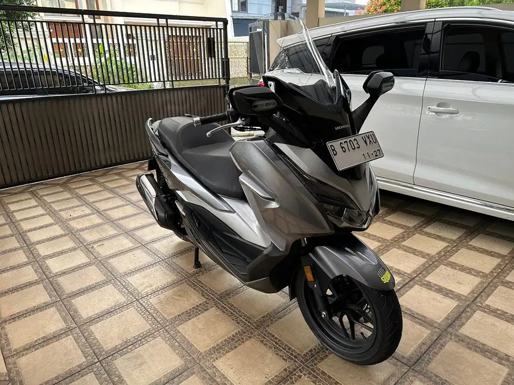 Honda forza 250