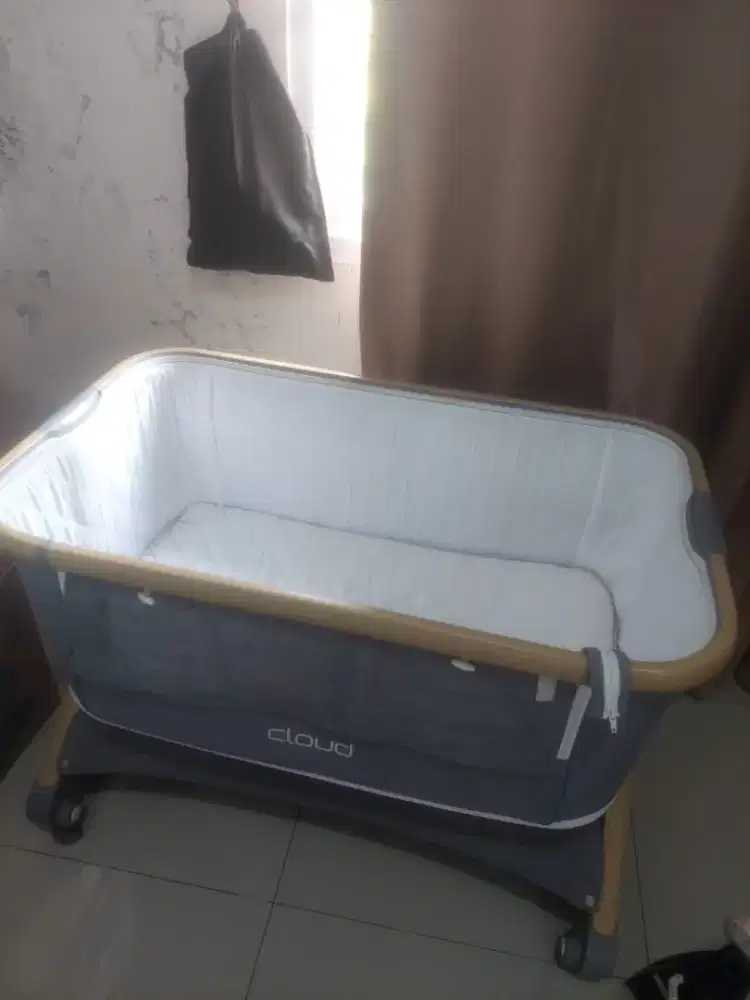 Tempat tidur bayi babyelle