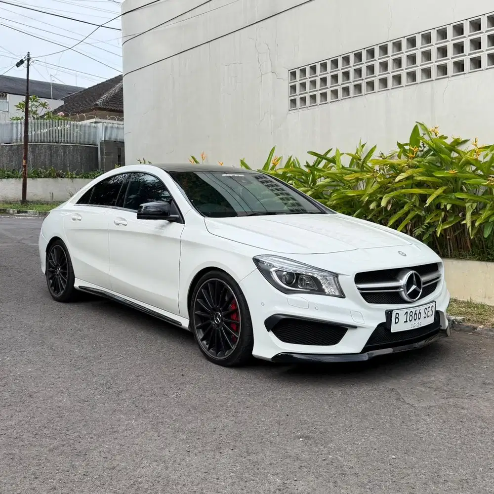 Mercedes Benz CLA45 AMG 2014 // Mercy cla200 2015