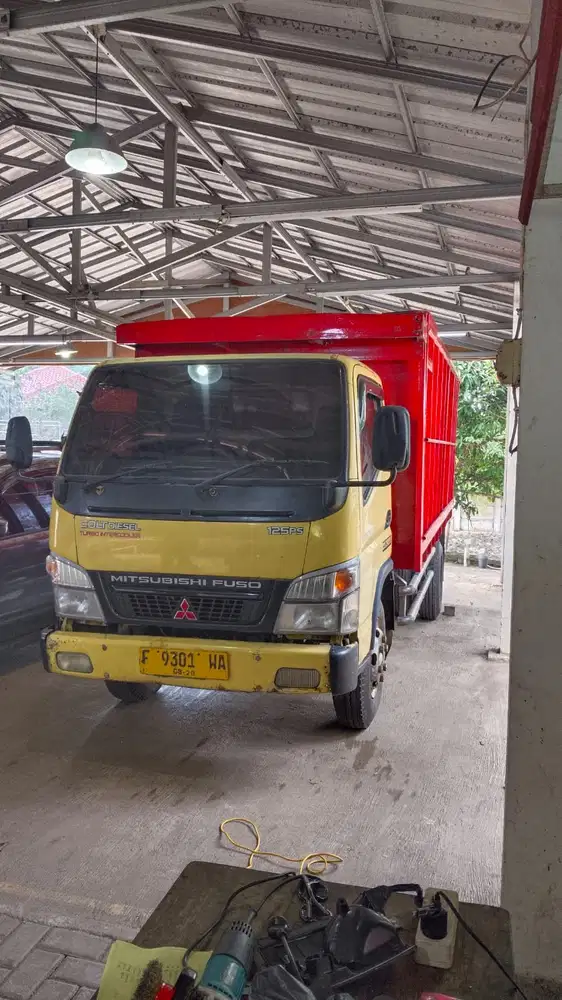 Mitsubishi Fuso 2010 Diesel