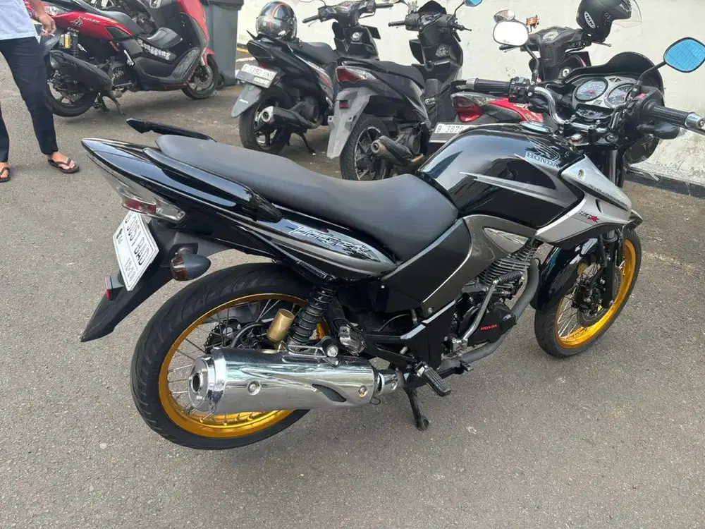 Di jual motor tiger revo