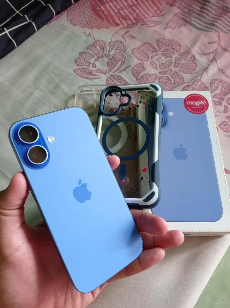 Iphone 16 128gb fullset warna biru